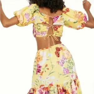 H&M Tops Hm Floral Crop Top Poshmark